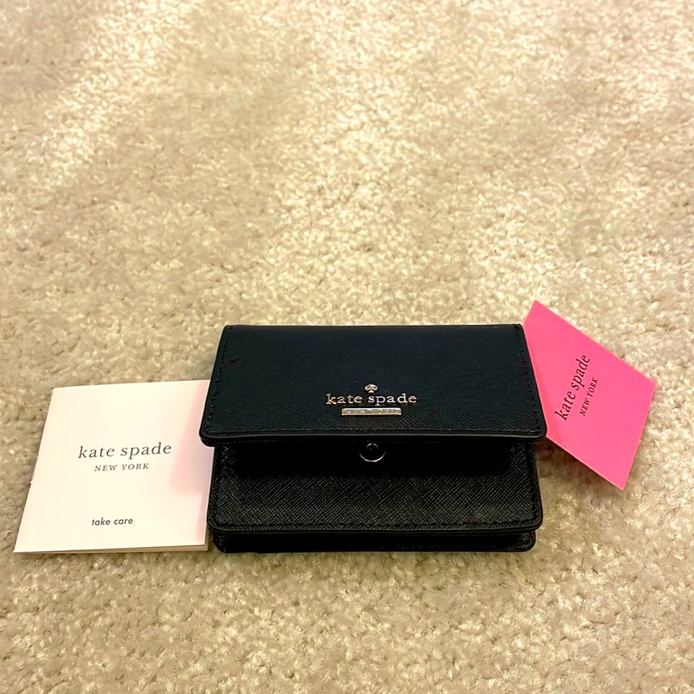 Black Kate Spade Wallet with ID Slot and Zippered Compartment